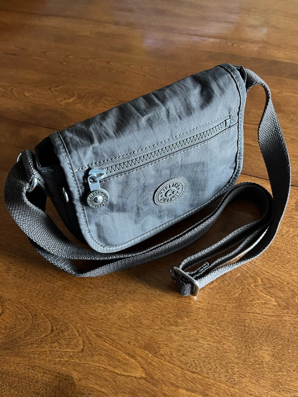 Kipling dark gray Sabian crossbody bag - Picture 4 of 16